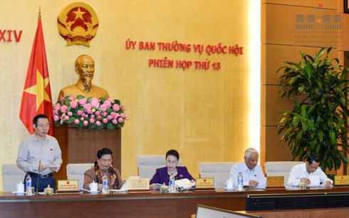 越南国会常委会向中央财政资金使用计划调整问题提供意见