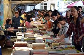 胡志明市举行庆祝11.20越南教师节的图书节活动