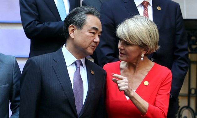  日本和澳大利亚反对中国在东海的军事化行动