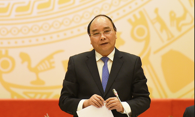 阮春福批准越南银行部门2025年发展战略  2030年远景提案