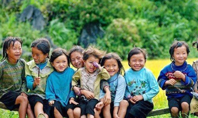 越南儿童保护基金会力争2019年照顾1000万特困儿童的生活