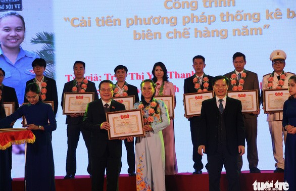 2018年全国创新青年奖颁奖仪式在河内举行
