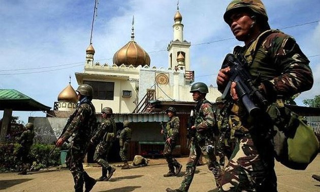 菲律宾政府承诺打击恐怖分子