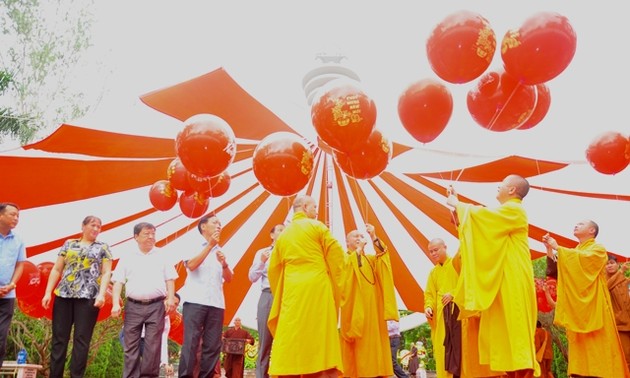 河江省：2019年越南英雄烈士和同胞英灵超度法会暨国泰民安祈求仪式举行