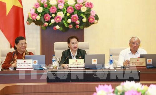 越南14届国会常委会35次会议开幕
