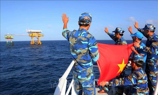 越南通过和平方式行使和捍卫国家主权的一贯政策