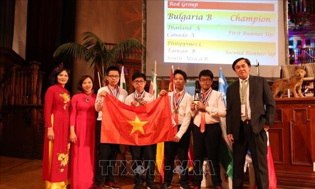 越南学生代表团荣获2019年国际数学竞赛4枚金牌