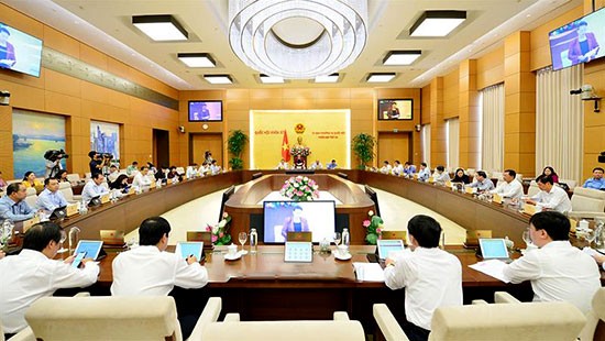 越南第14届国会常委会第38次会议开幕