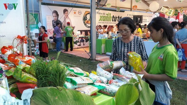 近200家企业参加越南产品展销会