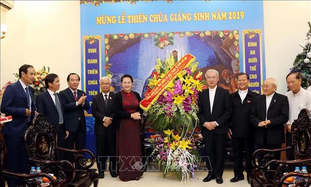 阮氏金银向越南天主教团结委员会致以圣诞祝福