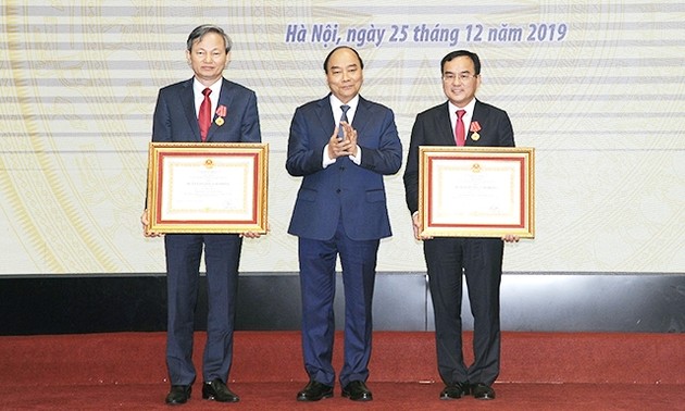 阮春福总理出席越南国家银行2020年任务部署会议