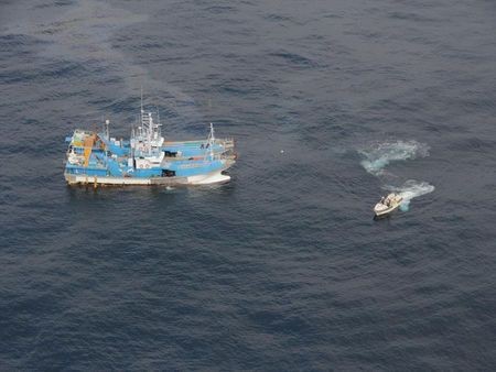 一货船在日本海域沉没 5名越南籍船员失踪
