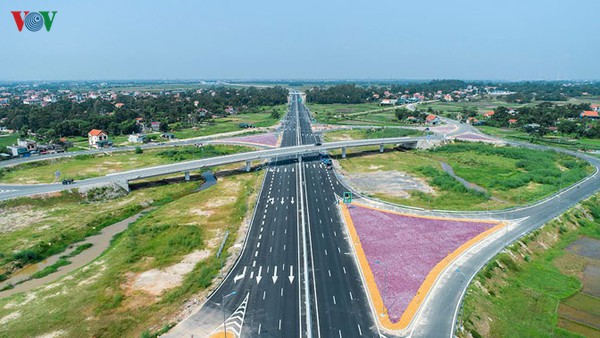 调整北南高速公路投资主张 促进经济发展