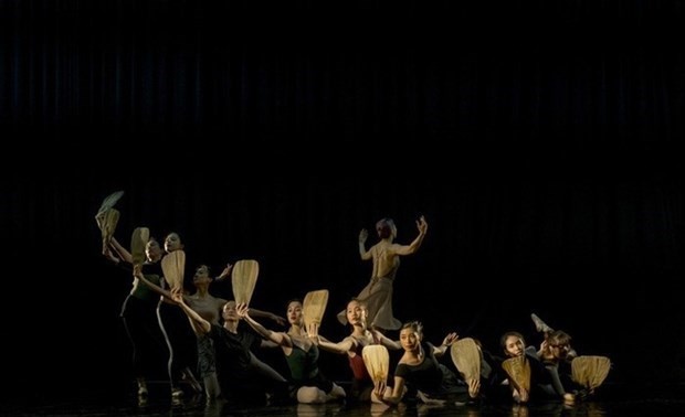 芭蕾舞剧《金云翘传》在越南首演