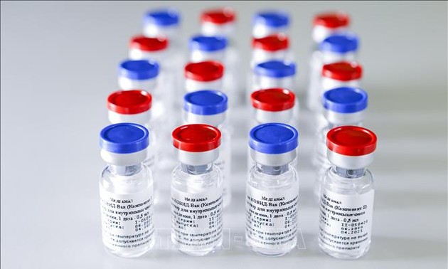 俄总统普京强调俄产新冠疫苗安全