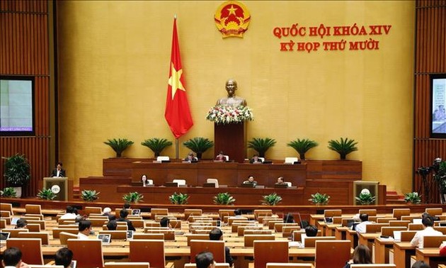 越南国会讨论预防与打击犯罪和反腐败工作