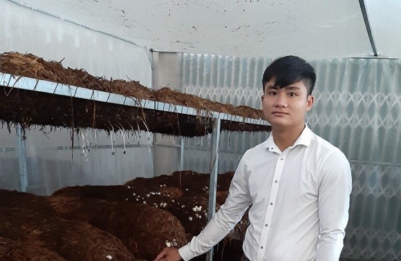 许长江——以蚯蚓养殖模式成功创业的青年