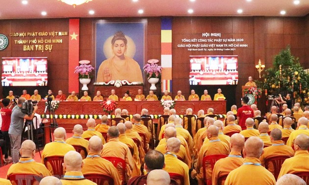 越南胡志明市佛教教会为胡市的建设和发展事业作出贡献