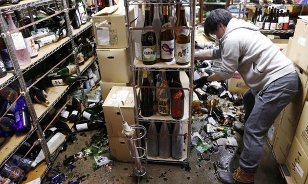 日本发生地震：​导致至少80人受伤和局部失电