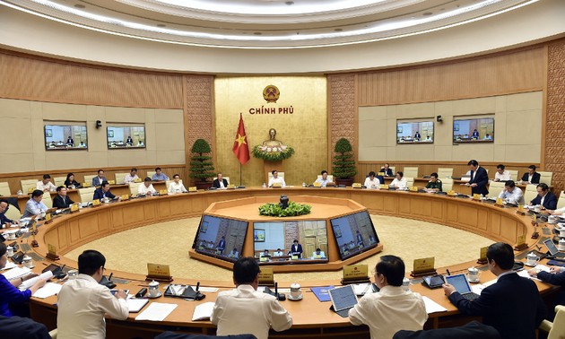 越南以高度决心和巨大努力实现发展目标