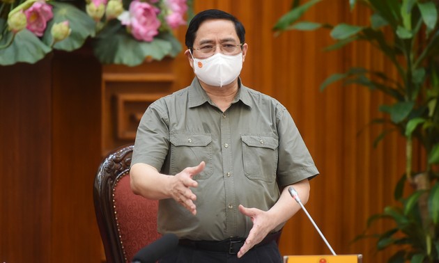越南政府总理范明政要求追究造成新冠肺炎疫情蔓延的个人、组织的责任