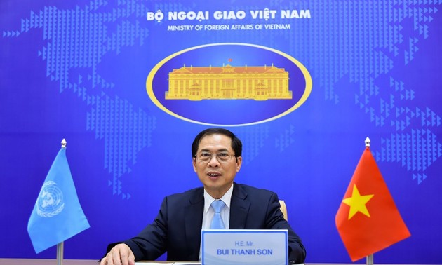   越南希望推动多边合作，解决共同关心的问题
