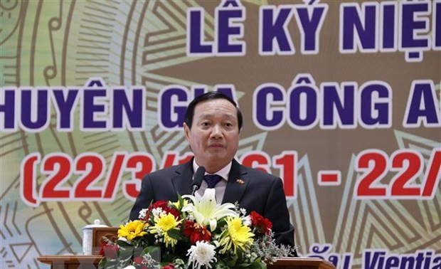 老挝人民革命党中央委员会总书记、国家主席通伦·西苏里访越标志着越老伟大友谊和特殊团结关系翻开新篇章