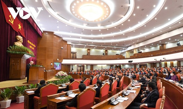 越南共产党第十三届中央委员会第三次全体会议进入第二天