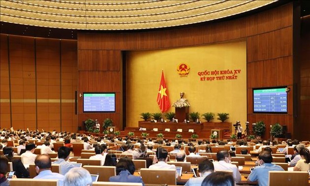​越南国会通过2021至2026年任期政府组织机构决议