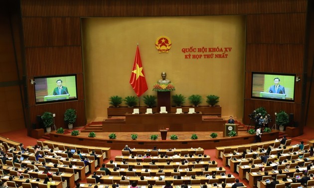 越南第十五届国会第一次会议取得多方面成功