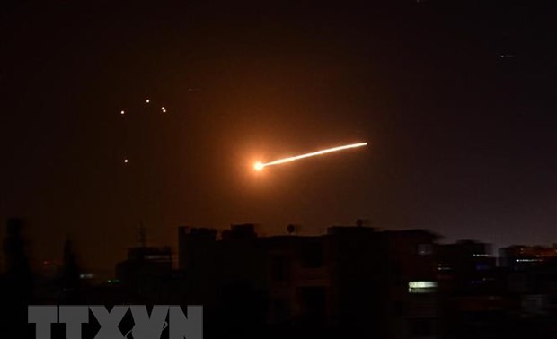 叙利亚防空系统摧毁以色列发射的多枚火箭