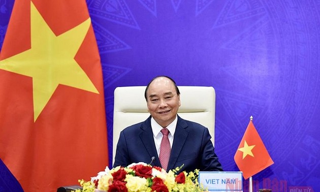 越南国家主席阮春福对古巴进行正式访问并出席第76届联合国大会高级别会议：展现越南多边化、多样化的对外路线