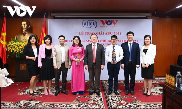 越南之声荣获亚太广播联盟两项最高奖