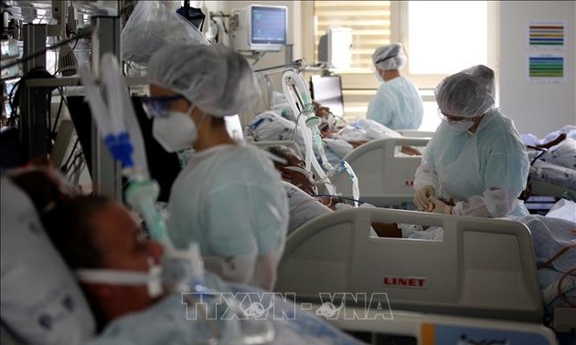  越南95.5万多新冠肺炎确诊病例治愈出院
