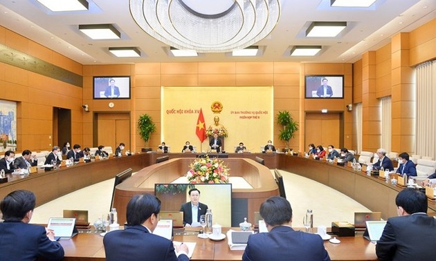 越南国会常委会第6次会议第二轮举行