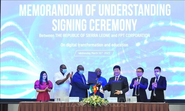 越南FPT集团与塞拉利昂签署合作协议，推动国家数字化转型和数字化人力资源培训