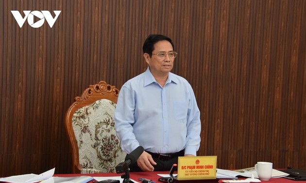 越南政府总理范明政要求广南省实现快速、可持续、绿色发展