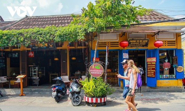美国放宽对包括越南在内 90 个国际目的地的旅行建议