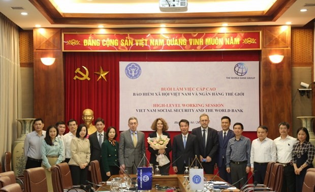 越南社会保险与世界银行加强社保和医保合作