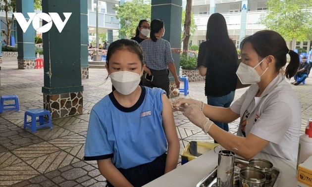 24日越南新增1323例新冠肺炎确诊病例