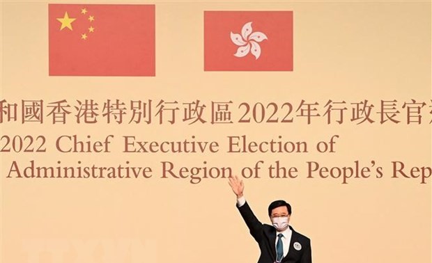 中国香港特区立法委员会通过政府架构重组方案