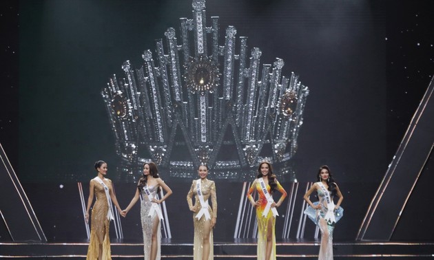 阮氏玉珠荣获2022年越南环球小姐选美大赛的冠军