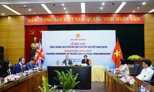 英国向越南移交贸易数据库信息门户网站