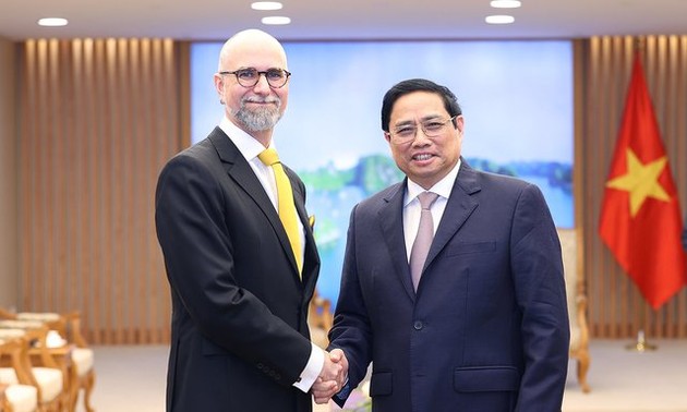 越南与加拿大推动双边经贸投资合作