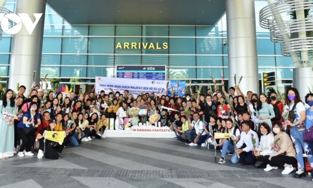 ​    岘港 发布关于为吸引国际会奖游客提供帮助的计划