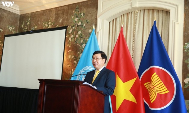 越南政府副总理范平明出席越南国庆77周年和越南加入联合国45周年庆祝活动