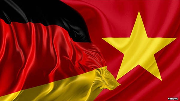  越南高级领导人致电德国领导人祝贺德国国庆节