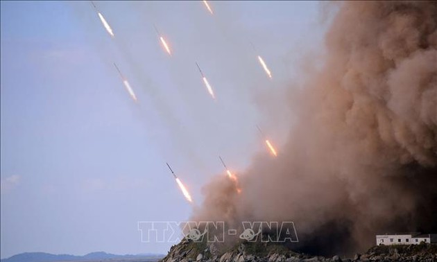 朝鲜向东西海域发射了250枚炮弹