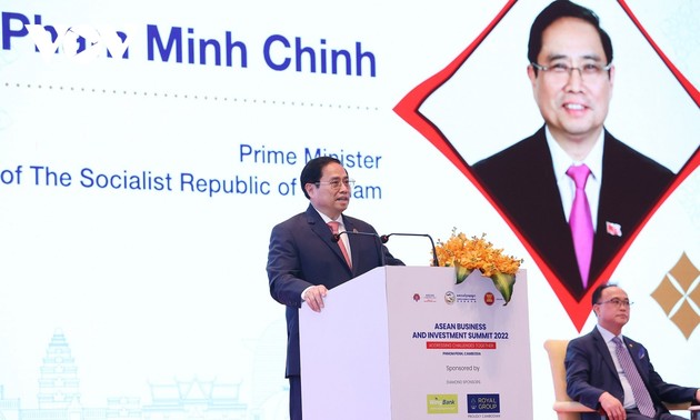 越南政府总理范明政出席2022年东盟商务与投资峰会并发表重要讲话