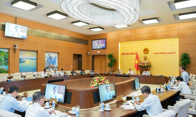 越南第十五届国会常委会第十七次会议11月28日开幕